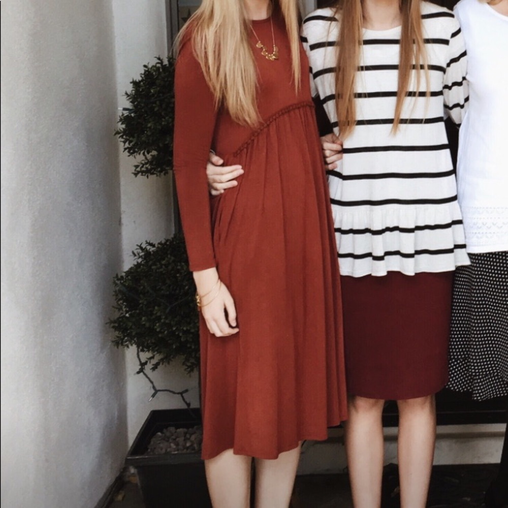 Piper and Scoot burgundy midi dress